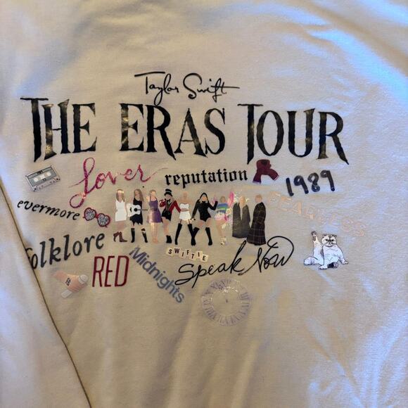 Cream Taylor Swift sweatshirt - Picture 2 of 4